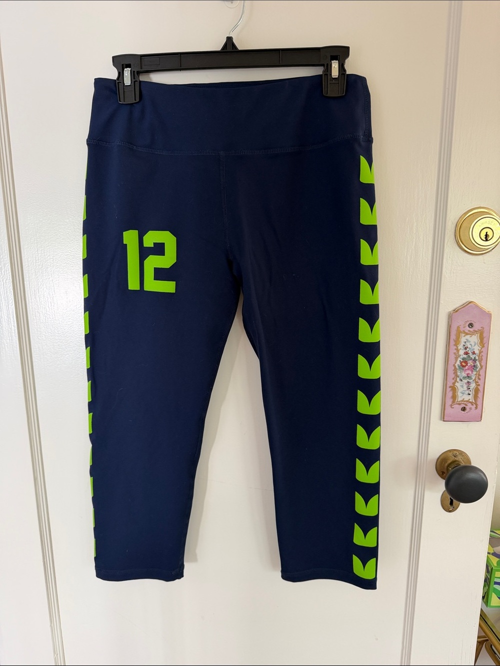Seahawks Cropped Leggings